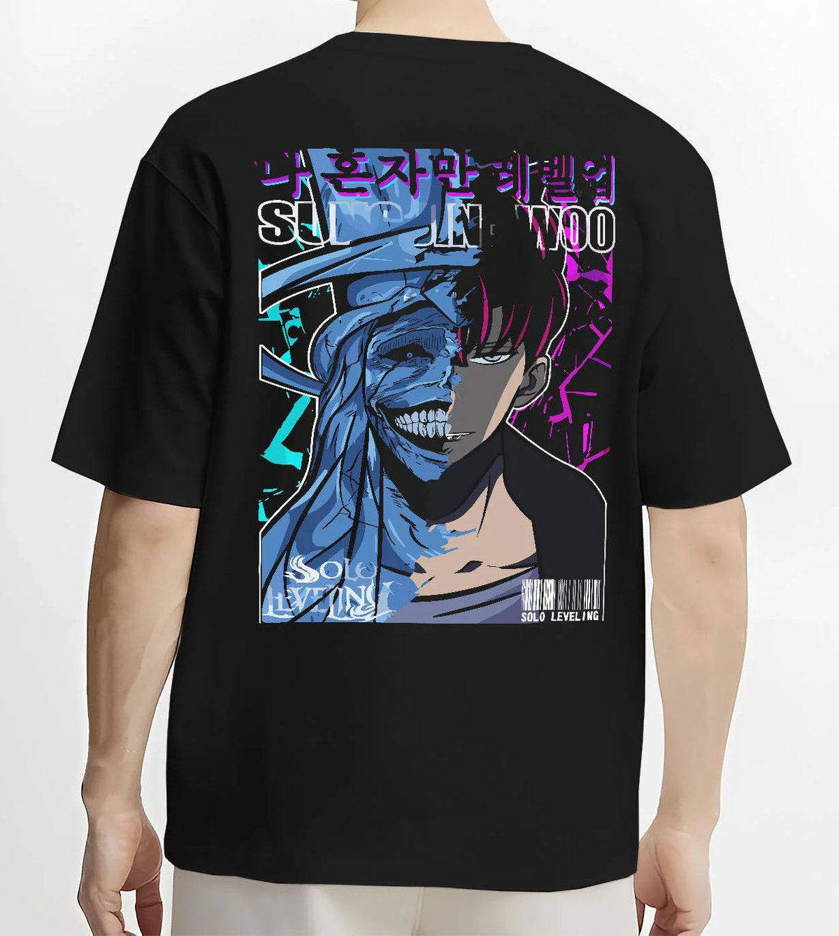 Black T-shirt worn by male model from the back featuring Sung Jin-Woo Solo Leveling shadow face artwork.
