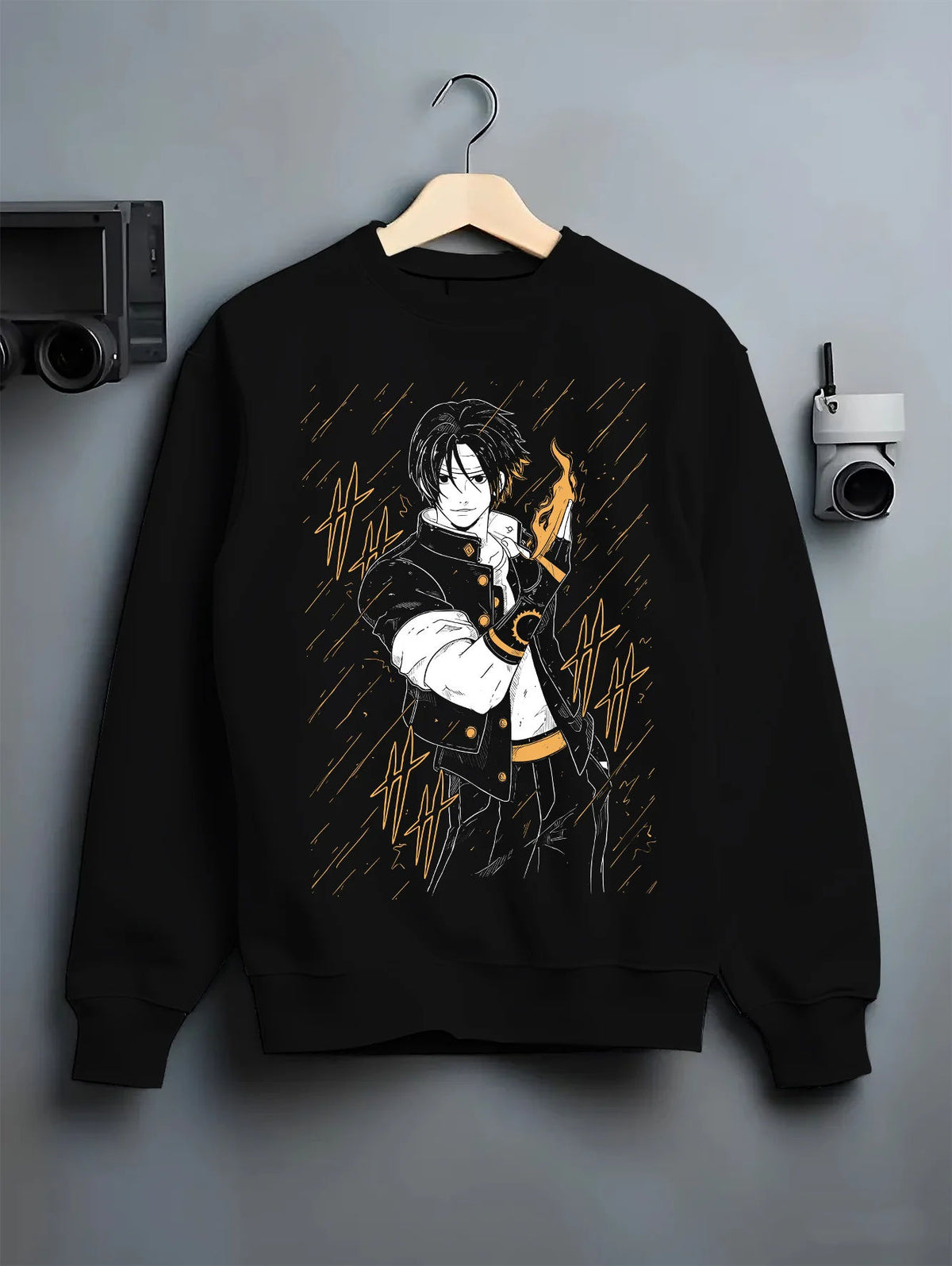 Black crewneck sweatshirt on hanger showing Kyo Kusanagi from The King of Fighters: fire power pose
