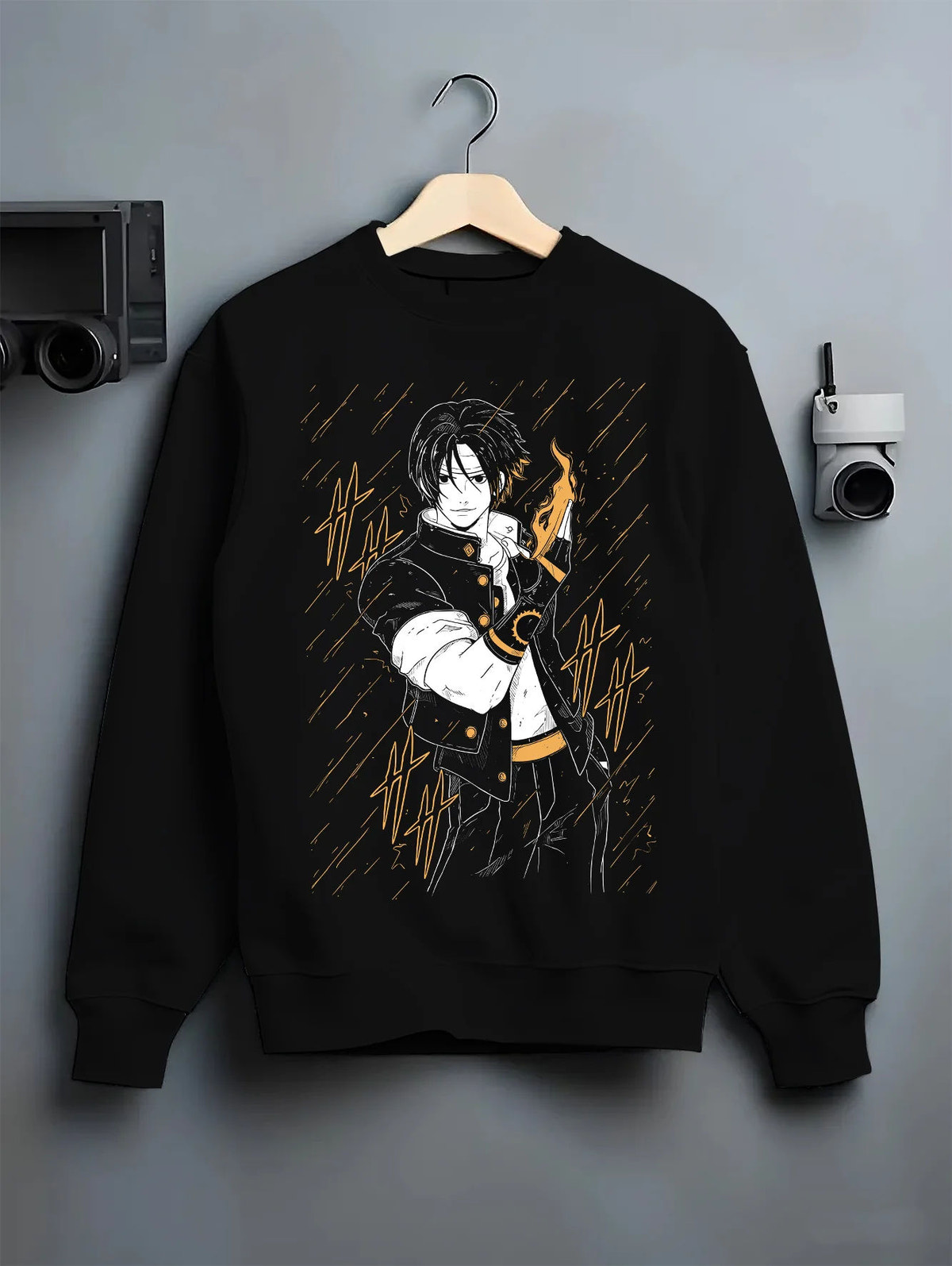 Black crewneck sweatshirt on hanger showing Kyo Kusanagi from The King of Fighters: fire power pose
